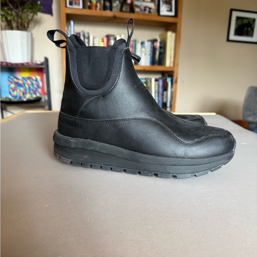 Columbia Women’s Black Slip-On Chelsea Winter Boots - Picture 5 of 6